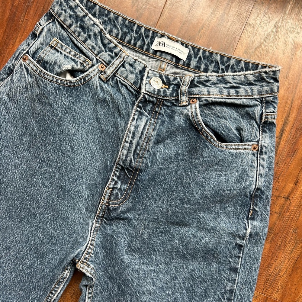Zara Classic 90s Distressed Jeans Woman’s Size 6 - Picture 2 of 10